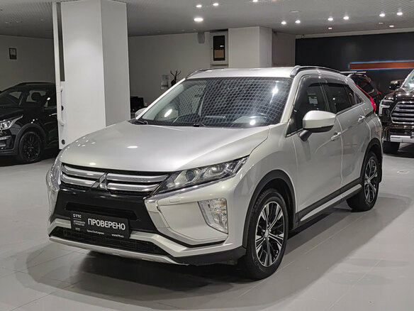 2019 Mitsubishi Eclipse Cross I, серебристый, 1797000 рублей