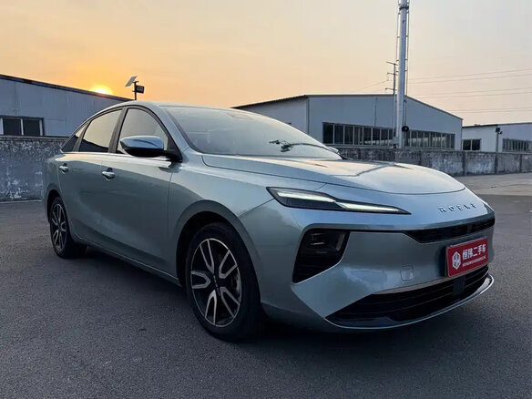 2025 Roewe D6 54 kWh, серебристый, 1696520 рублей - вид 1