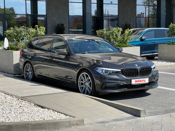 2018 BMW 5 серии 520d VII (G30/G31/G38), серый, 2650000 рублей - вид 4