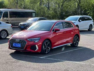 2022 Audi A3 Sportback 35 TFSI IV (8Y), пурпурный, 2100000 рублей, вид 1