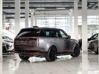 2026 Land Rover Range Rover P400 MHEV V, серый, 23950000 рублей, вид 3