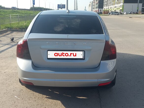 2008 Volvo S40 II Рестайлинг, серебристый, 600000 рублей - вид 4