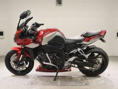 2015 Yamaha FZ1, красный, 574000 рублей, вид 1