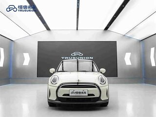 2022 Mini Hatch One III (F55/F56) Рестайлинг 2, бежевый, 1760000 рублей, вид 2