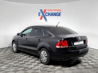 2014 Volkswagen Polo V, чёрный, 434000 рублей, вид 4