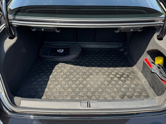 2013 Volkswagen Passat CC I Рестайлинг, чёрный, 1350000 рублей - вид 7
