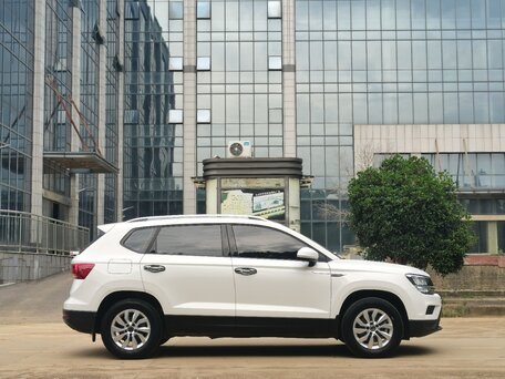 2021 Volkswagen Tharu I, белый, 1685000 рублей, вид 4