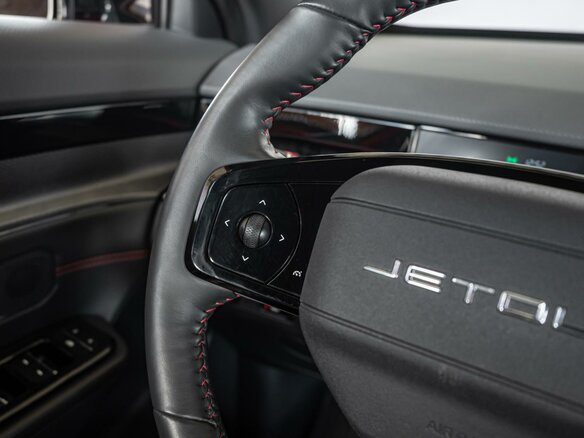 2024 Jetour Dashing I, красный, 1759000 рублей - вид 16