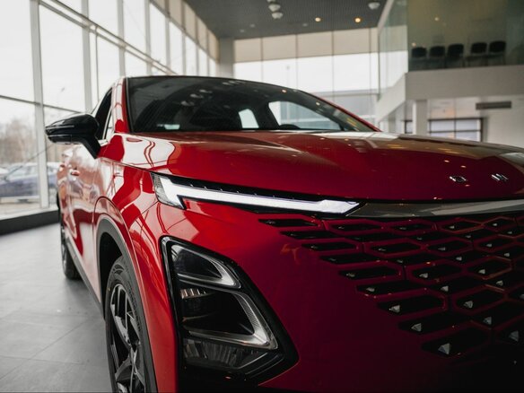 2024 Omoda C5 I, красный, 3024000 рублей - вид 9
