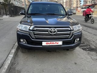 2015 Toyota Land Cruiser 200 Series Рестайлинг 2, серый, 4300000 рублей, вид 2
