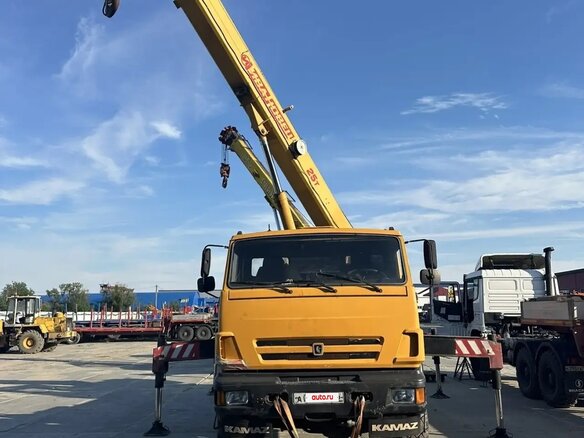 2009 КамАЗ 43118, 2400000 рублей