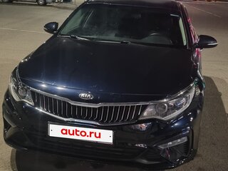 2019 Kia Optima IV Рестайлинг, белый, 1500000 рублей, вид 1