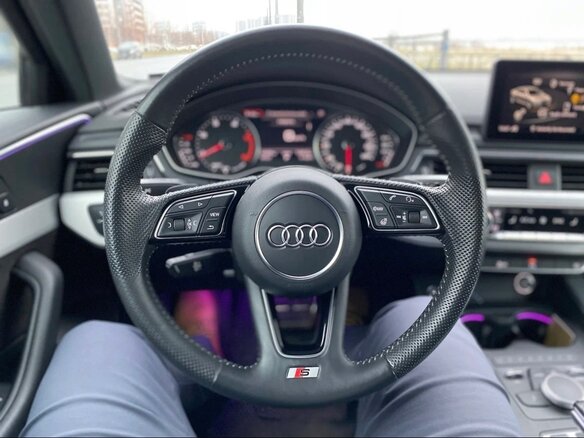 2018 Audi A4 V (B9), чёрный, 2500000 рублей - вид 9