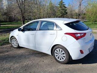 2015 Hyundai i30 II Рестайлинг, белый, 990000 рублей, вид 4
