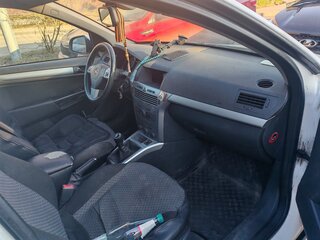 2013 Opel Astra H Рестайлинг, белый, 425000 рублей, вид 5