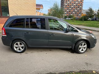 2013 Opel Zafira B Рестайлинг, серый, 700000 рублей, вид 4