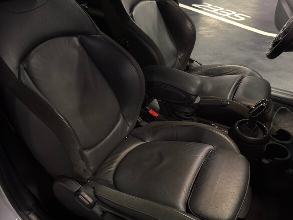 2022 Mini Hatch Cooper III (F55/F56) Рестайлинг 2, серебристый, 2850000 рублей - вид 9
