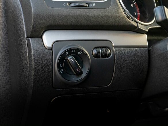 2012 Volkswagen Golf VI, чёрный, 795000 рублей - вид 17