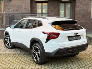 2024 Chevrolet Trax II, белый, 2350000 рублей, вид 4