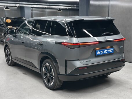 2026 Toyota bZ3X 58.3 kWh, серый, 2980000 рублей, вид 4