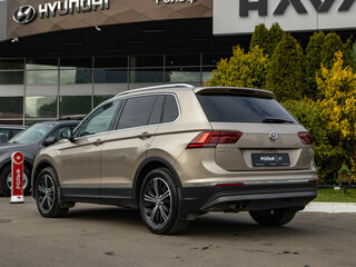 2017 Volkswagen Tiguan II, бежевый, 1973000 рублей, вид 5