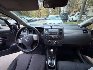 2011 Nissan Tiida I Рестайлинг, коричневый, 750000 рублей, вид 4