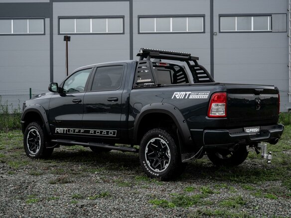 2018 Ram 1500 Crew Cab IV (DS/DJ), синий - вид 1