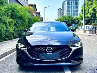 2023 Mazda 3 Axela IV (BP), чёрный, 1500000 рублей, вид 3