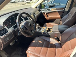 2013 Volkswagen Touareg II, чёрный, 2750000 рублей, вид 5