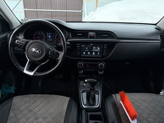2020 Kia Rio X-Line IV, чёрный, 1750000 рублей, вид 5