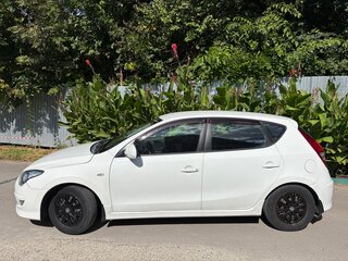 2011 Hyundai i30 I Рестайлинг, белый, 550000 рублей, вид 3