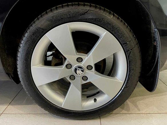 2014 Skoda Octavia III (A7), чёрный - вид 13