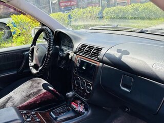 2000 Mercedes-Benz M-Класс 320 I (W163), серебристый, 550000 рублей, вид 4