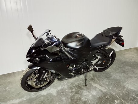 2024 Kawasaki ZX-6 Ninja, чёрный, 1199000 рублей, вид 3