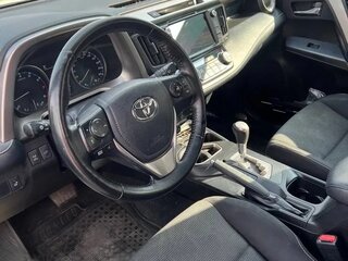 2018 Toyota RAV4 IV (XA40) Рестайлинг, белый, 2600000 рублей, вид 5