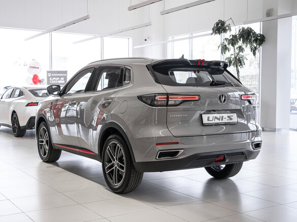2026 Changan UNI-S I, серый, 3229900 рублей - вид 5