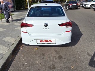 2021 Volkswagen Polo VI, белый, 1400000 рублей, вид 2