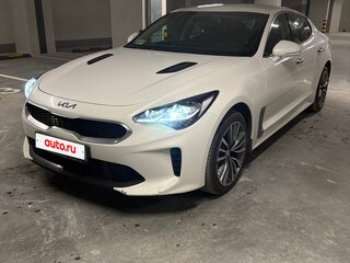 2019 Kia Stinger I, белый, 2150000 рублей, вид 2