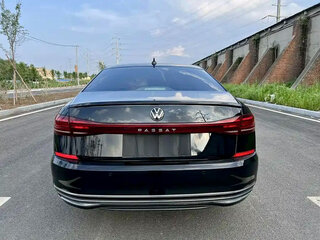 2023 Volkswagen Passat B8 Рестайлинг, чёрный, 1900000 рублей, вид 5