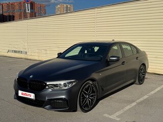 2019 BMW 5 серии 540i xDrive VII (G30/G31/G38), серый, 6300000 рублей, вид 1