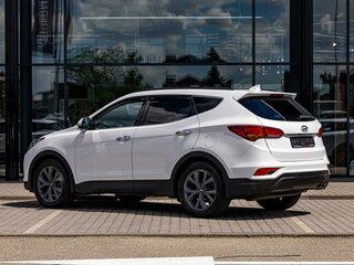 2017 Hyundai Santa Fe III Рестайлинг, белый, 1755000 рублей, вид 4