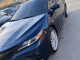 2018 Toyota Camry US Market VIII (XV70), зелёный, 2300000 рублей, вид 1