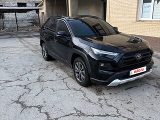 2024 Toyota RAV4 V (XA50), чёрный, 3550000 рублей, вид 1