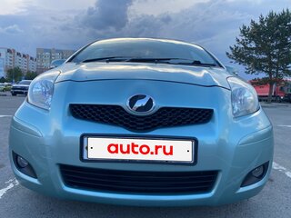 2009 Toyota Vitz II (XP90), зелёный, 670000 рублей, вид 1