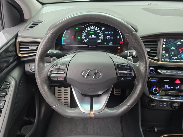 2018 Hyundai IONIQ, серебристый, 1150001 рублей - вид 8