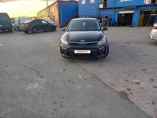 2018 Kia Rio IV, чёрный, 980000 рублей, вид 1