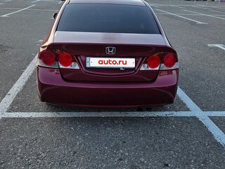 2008 Honda Civic VIII, пурпурный, 550000 рублей, вид 3