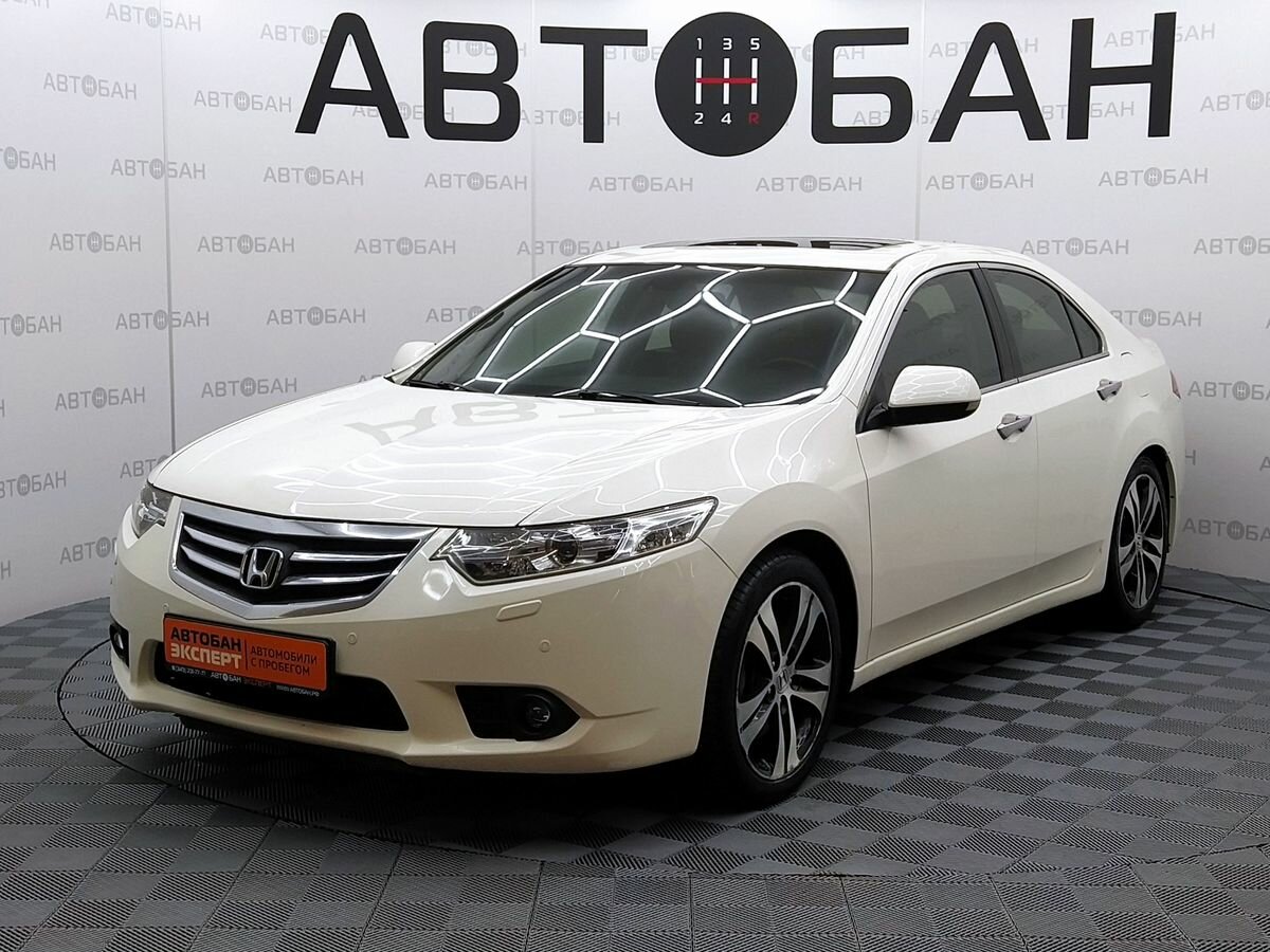 Открыть фотографии: Honda Accord VIII Рестайлинг