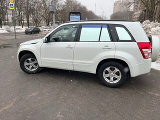 2011 Suzuki Grand Vitara II Рестайлинг, белый, 875000 рублей, вид 1