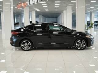 2017 Hyundai Elantra VI (AD), чёрный, 819000 рублей, вид 5